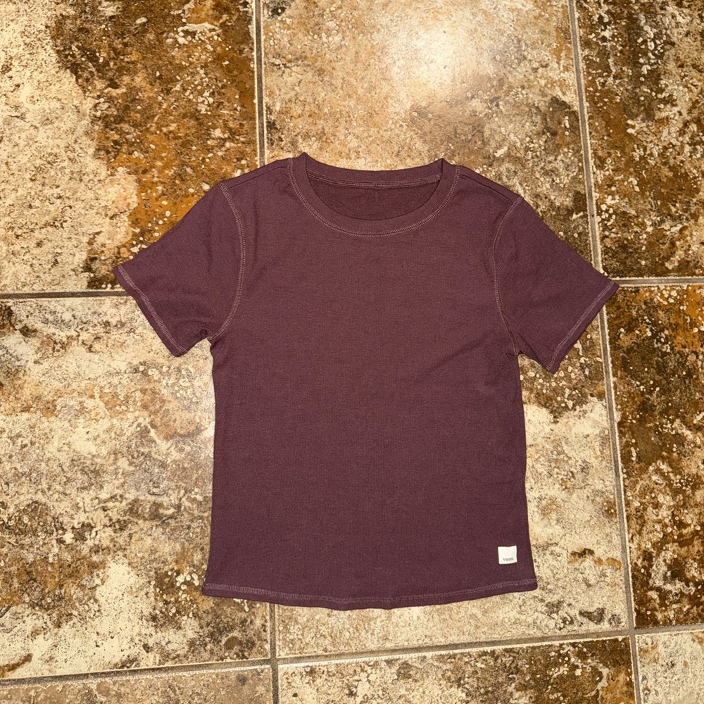 Vuori Pose Fitted Tee